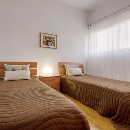 Vila Cerro De Aguia Sleeps 8 Pool Air Con Wifi Albufeira